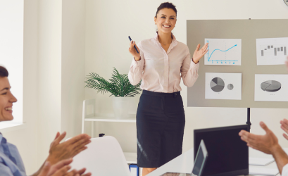 how to become a social media manager