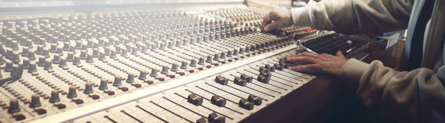 eligibility for radio jockey in india