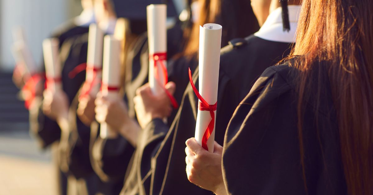 Diploma vs Certificate Everything You Need to Know