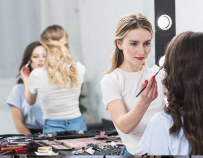 Banner-makeup courses for beginners